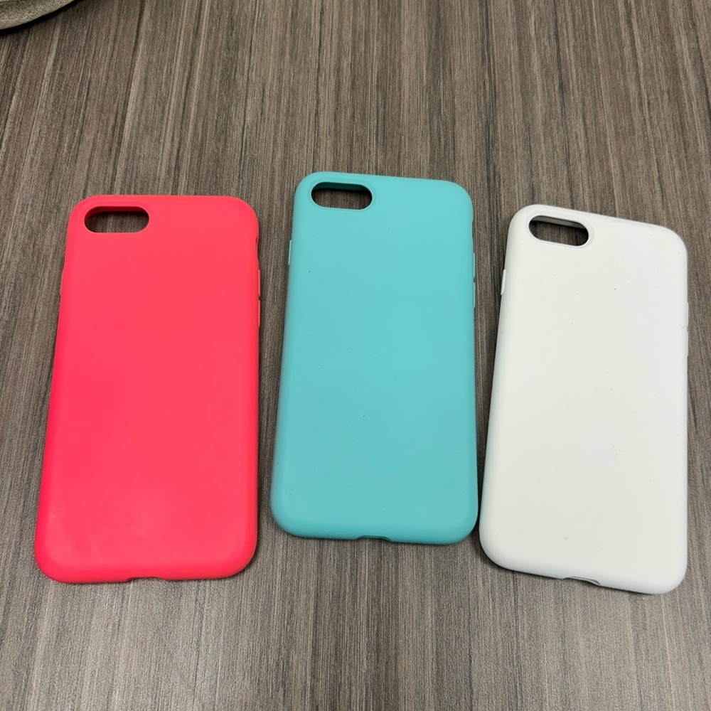 Silicone iPhone SE / 7 / 8 Protective Case Set of 3 (Pink, Turquoise, White)